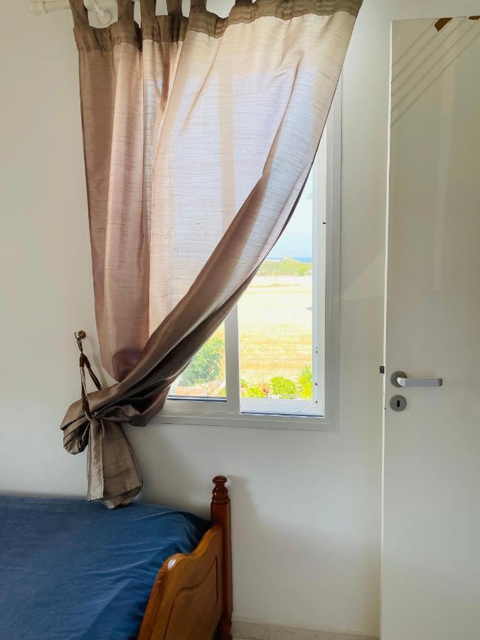 شقة Peaceful Townhouse With Private Pool Near The Sea بافوس المظهر الخارجي الصورة