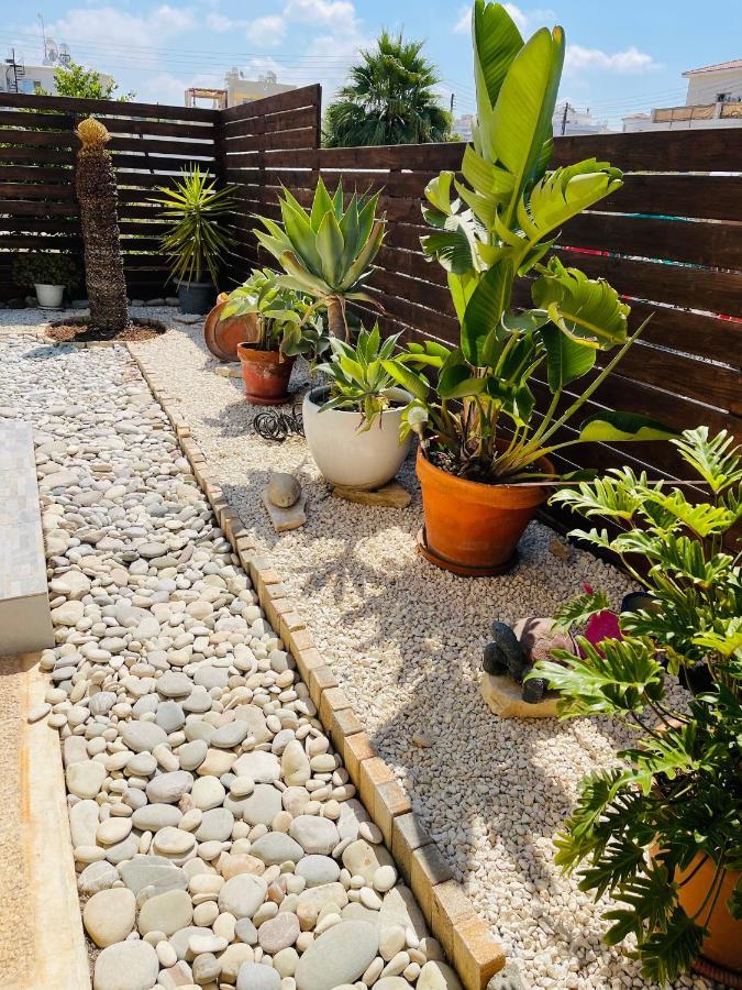 شقة Peaceful Townhouse With Private Pool Near The Sea بافوس المظهر الخارجي الصورة