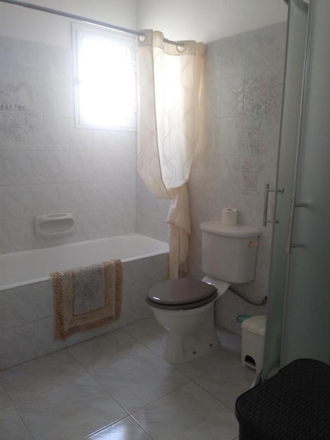 شقة Peaceful Townhouse With Private Pool Near The Sea بافوس المظهر الخارجي الصورة